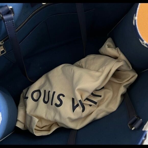 Louis Vuitton OnTheGo Tote Escale Monogram GM Tote, New, Limited Edition - Picture 8 of 10